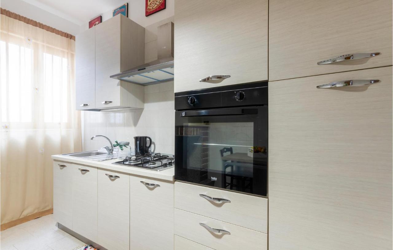 Lovely Apartment In Carovigno With Kitchen מראה חיצוני תמונה