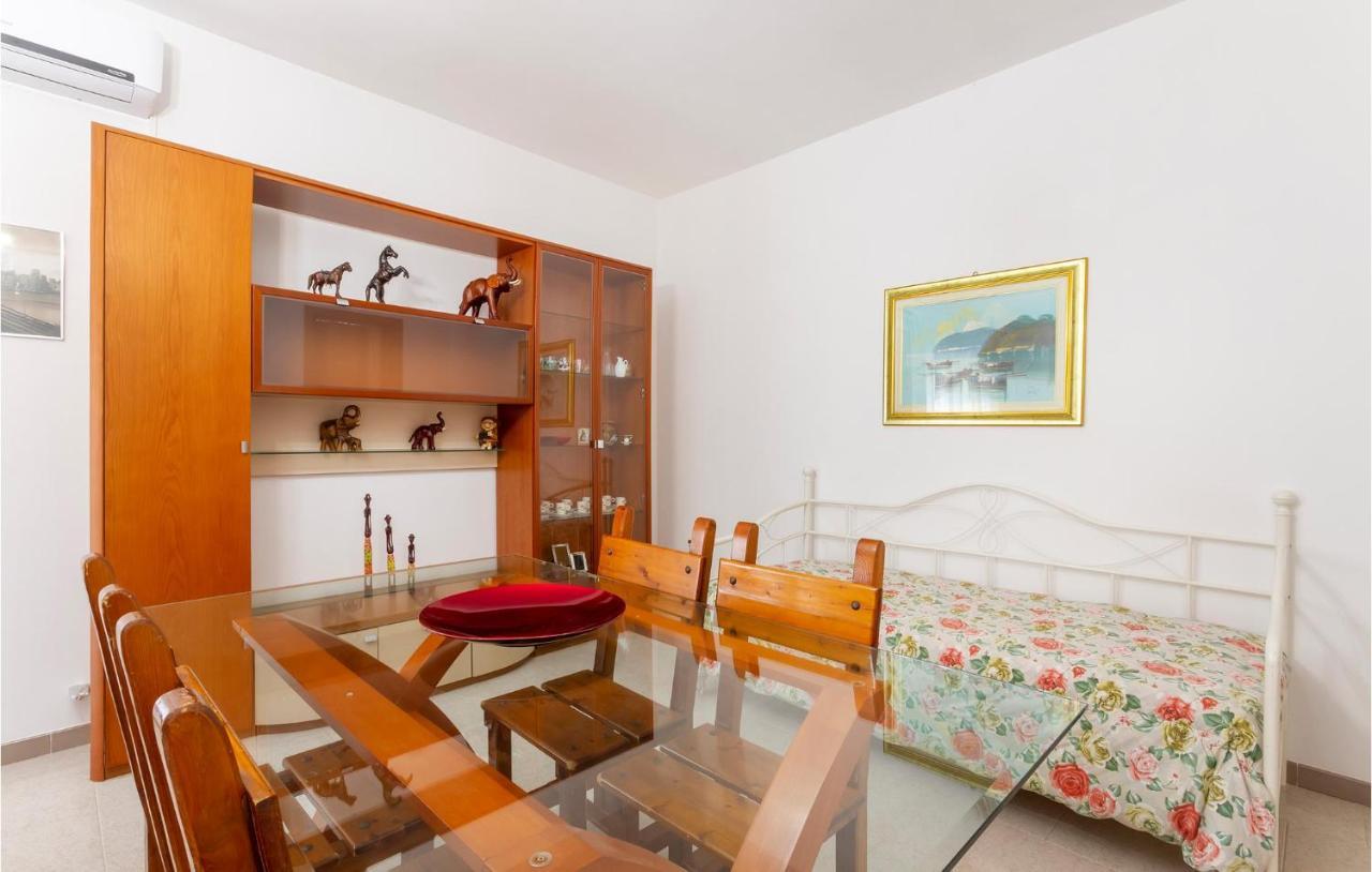Lovely Apartment In Carovigno With Kitchen מראה חיצוני תמונה